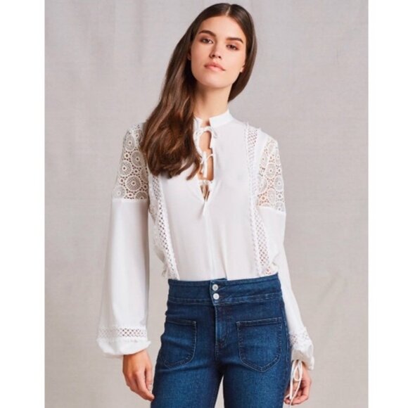Revolve Tularosa Farrah Blouse Long Flare Sleeve Crochet Lace Ivory Size XS - Picture 5 of 16